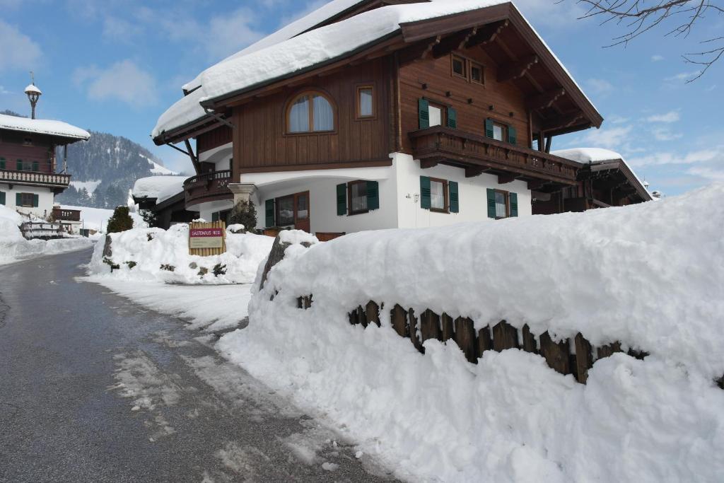 Gaestehaus Rosi Fieberbrunn Exteriér fotografie